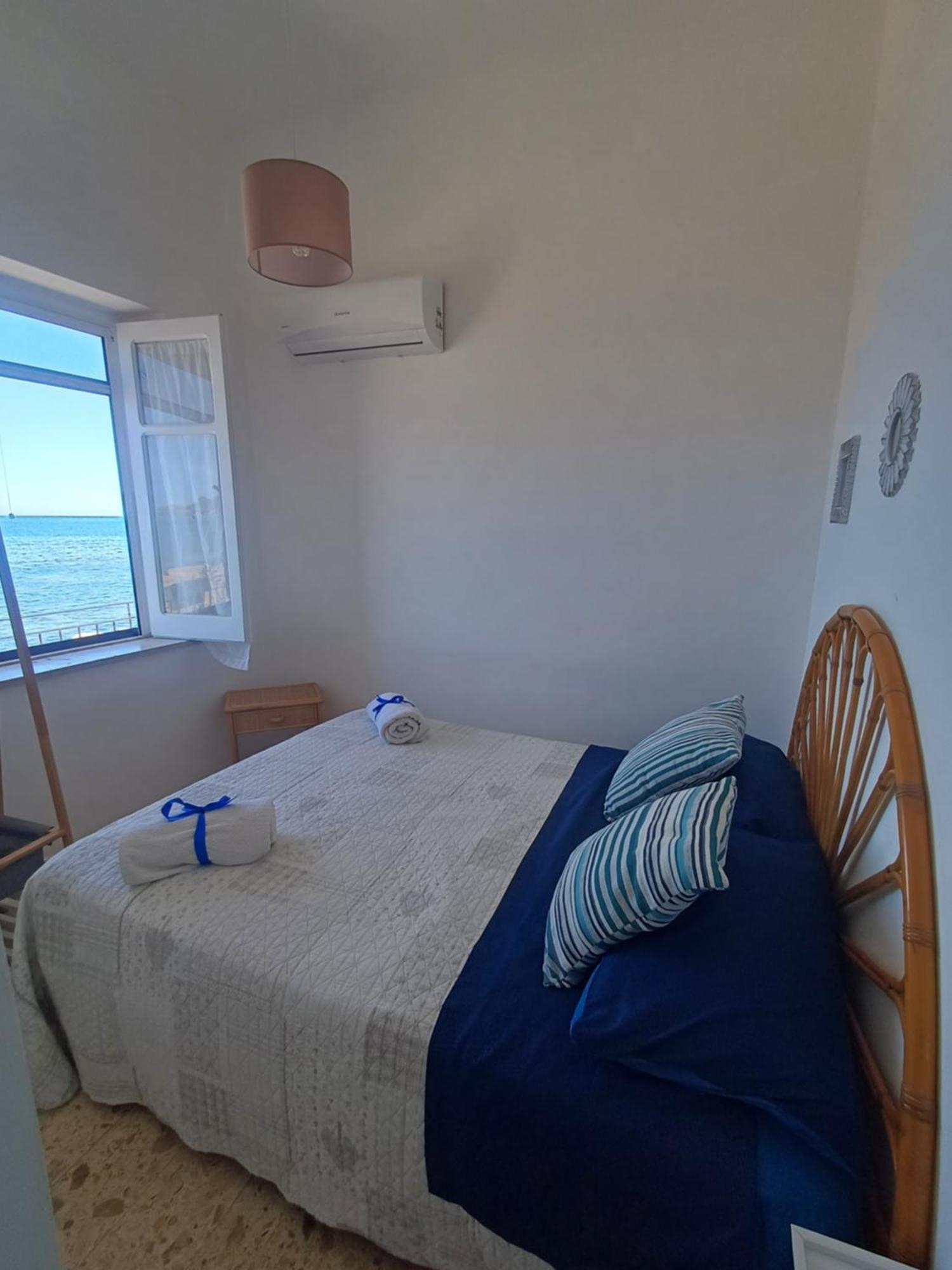 Le Due Conchiglie Villa Карини Екстериор снимка