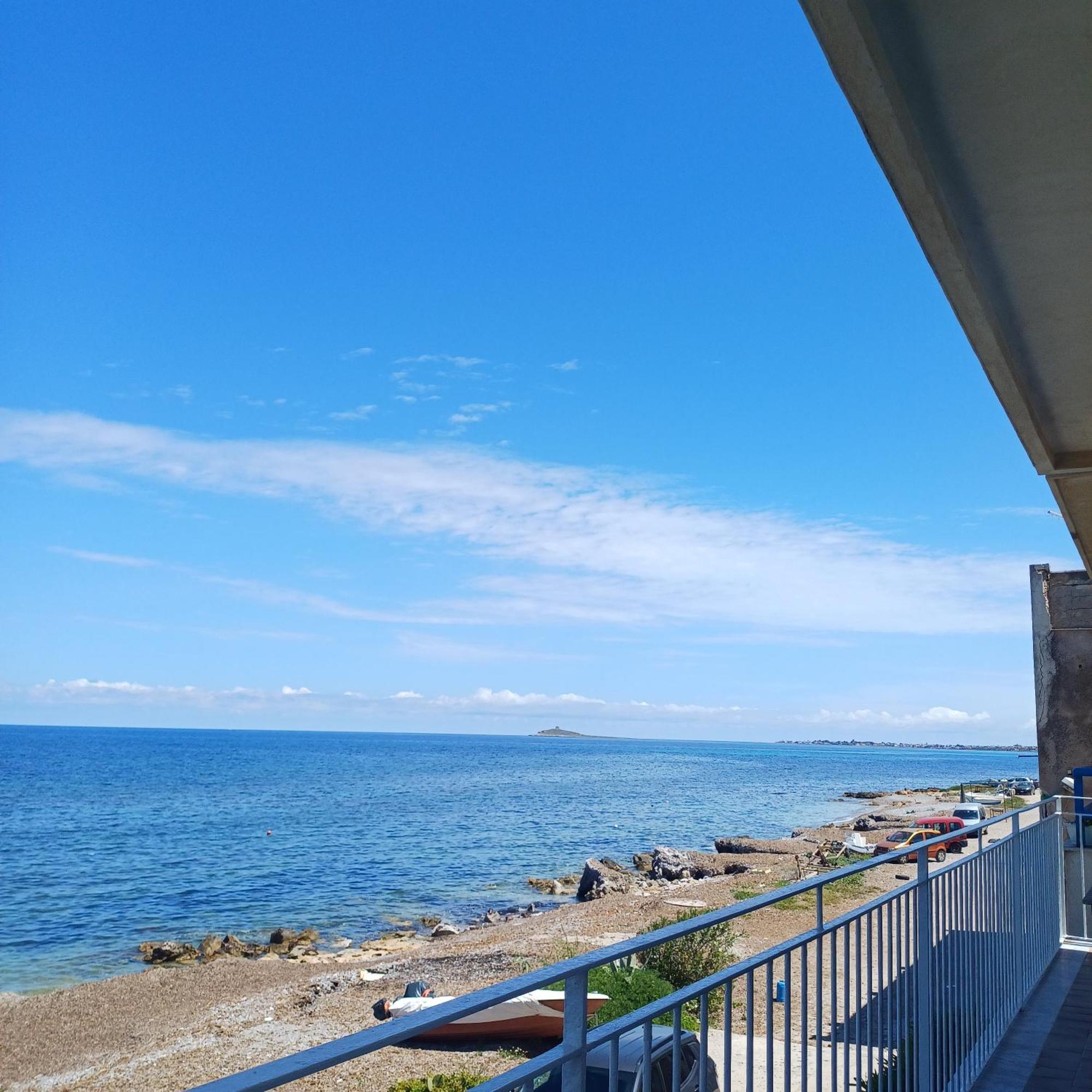 Le Due Conchiglie Villa Карини Екстериор снимка